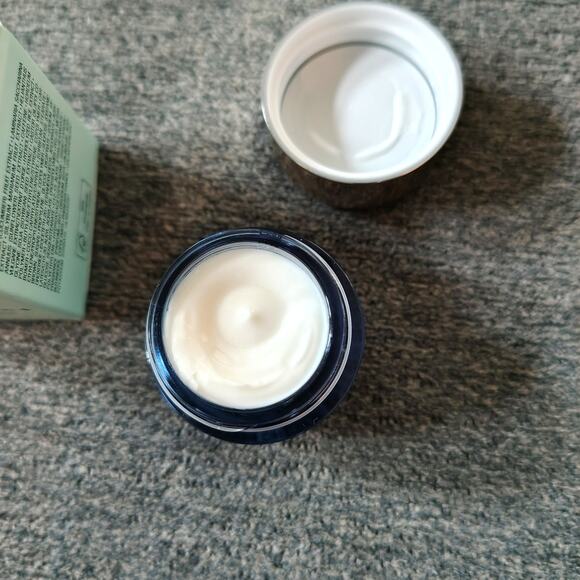 Estee Lauder Revitalizing Supreme + Night Power Bounce Creme 0.24 oz/7 ml mini - Picture 2 of 5